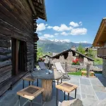 Les Combes By Interhome בקתה